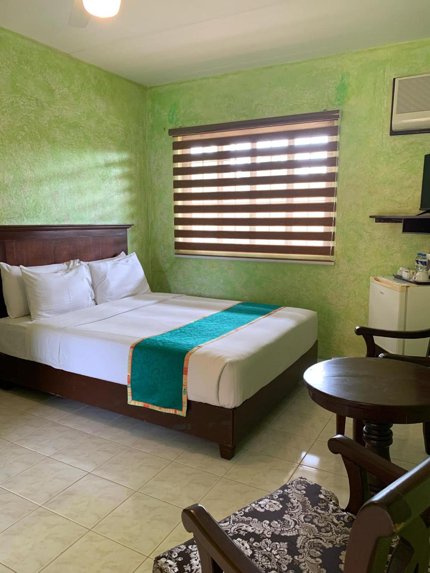 Flushing Meadows Resorts & Playground Panglao Exterior photo